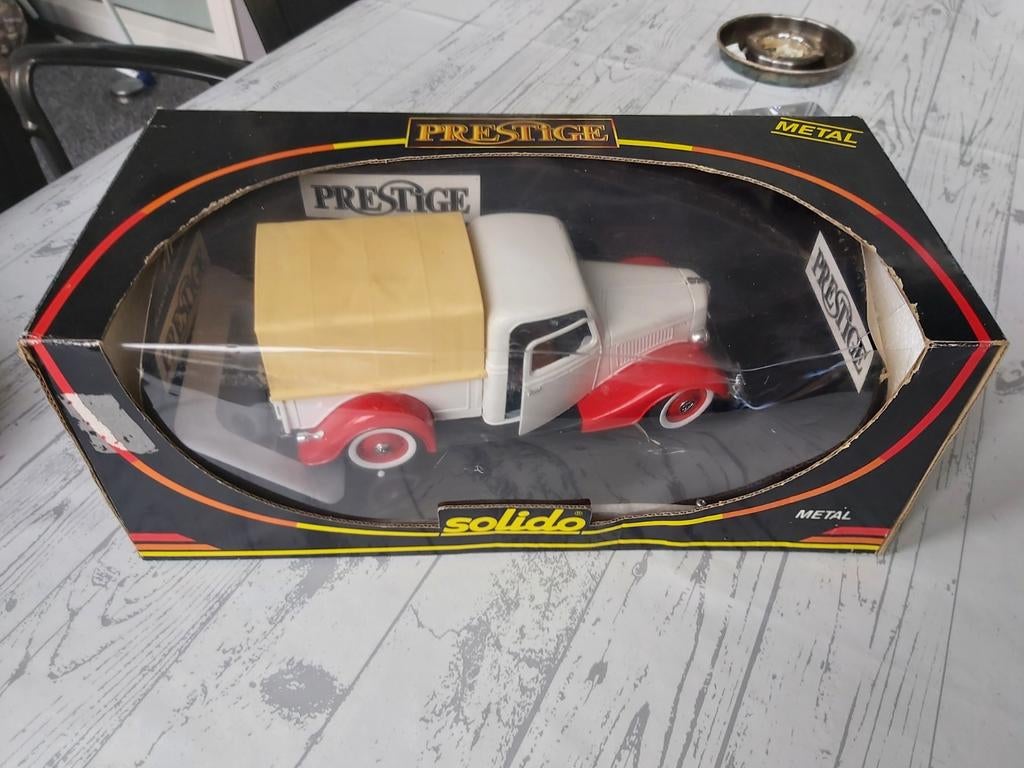 Prestige Solide Auto Nieuw In Doos., Hobby en Vrije tijd, Modelauto's | 1:18, Ophalen of Verzenden, Nieuw, Auto, Solido