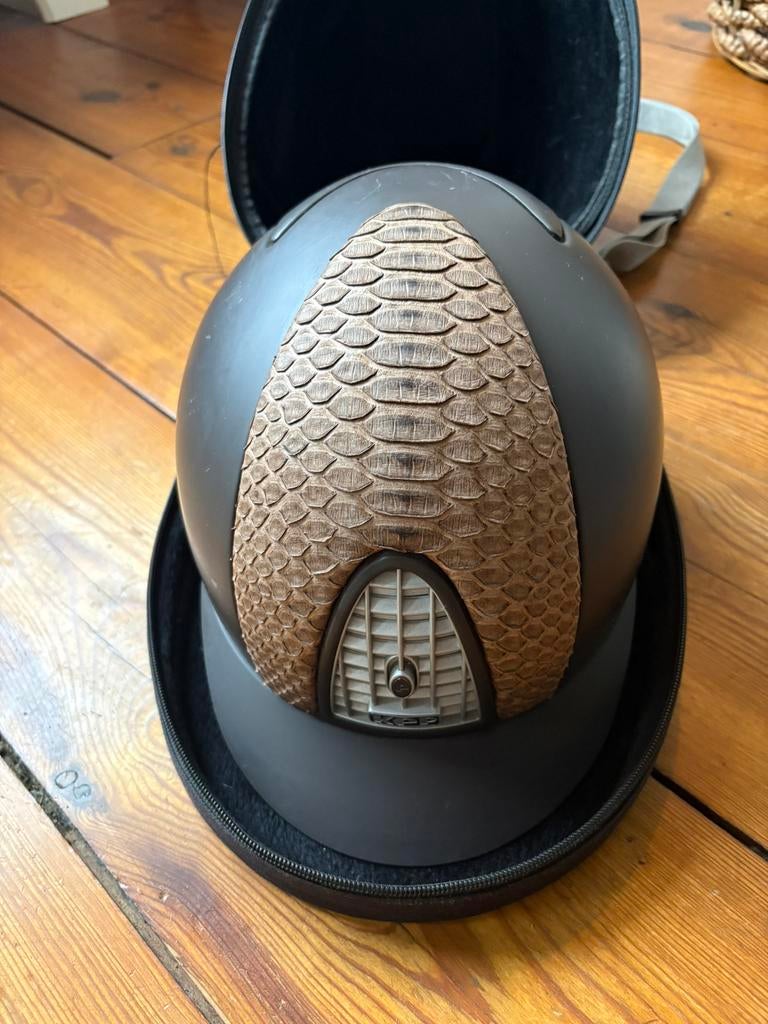 Kep italia cromo 1.0 bruin, Ophalen of Verzenden, Zo goed als nieuw, Dressuur, Cap