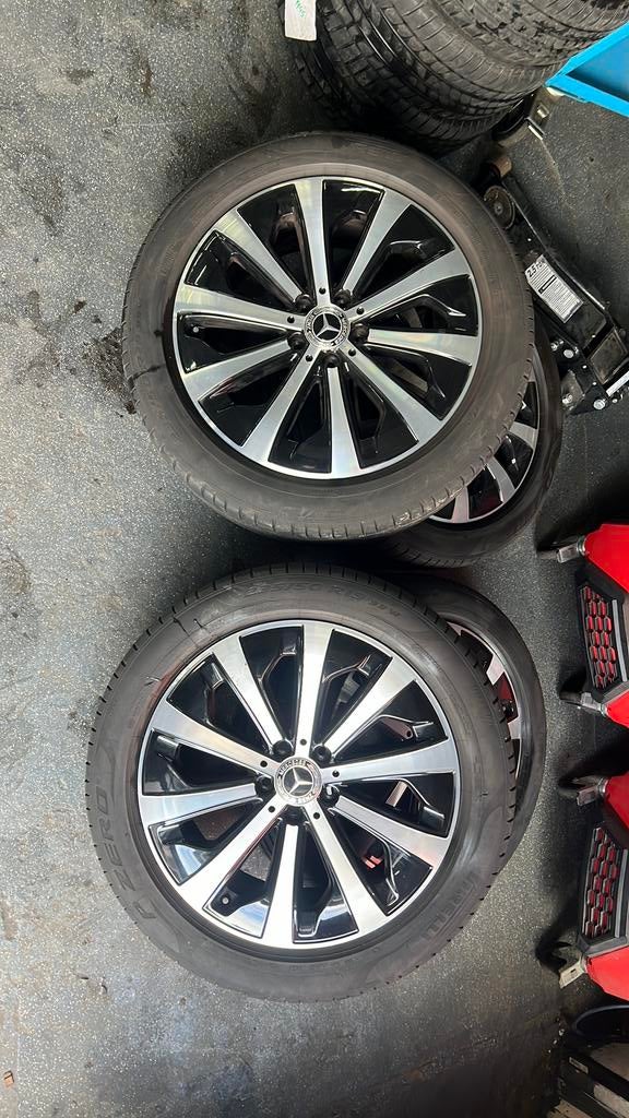 Nette mercedes  eqb klasse 19 inch velgen en banden, Gebruikt, Banden en Velgen, 235 mm, Personenwagen