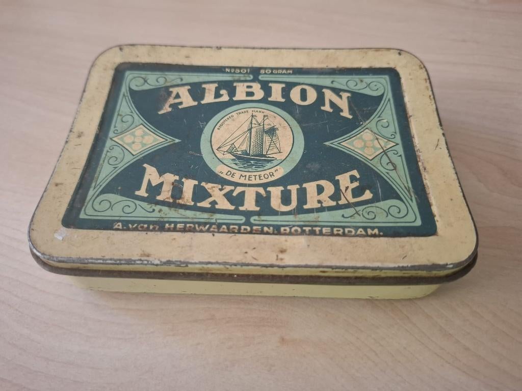 Tabak blikje, Ophalen of Verzenden, Gebruikt, Overige, Overige merken