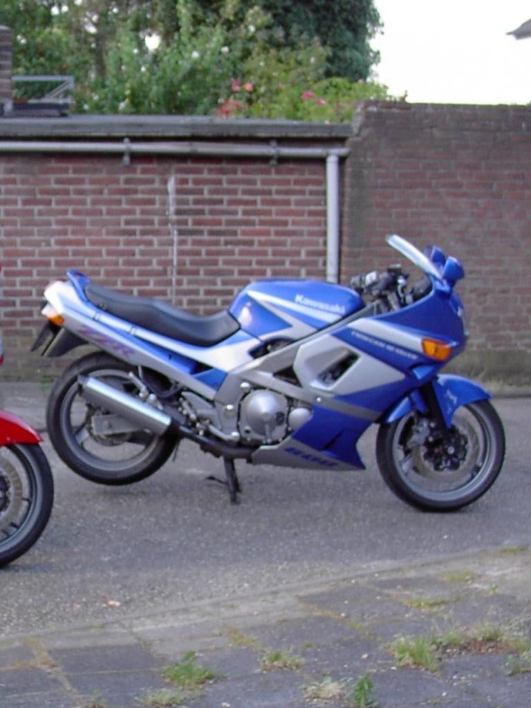 Kawasaki zzr 600, Ophalen