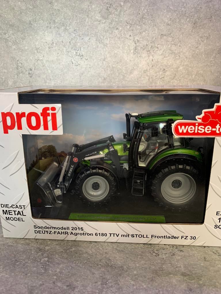 Deutz Fahr Agrotron ttv met stoll frontlader, Hobby en Vrije tijd, Modelauto's | 1:32, Ophalen of Verzenden, Zo goed als nieuw