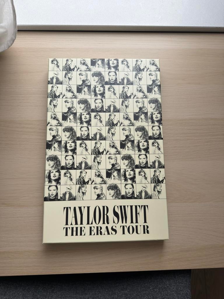 Taylor Swift: The Eras Tour VIP Box, Verzamelen, Muziek, Artiesten en Beroemdheden, Ophalen of Verzenden, Zo goed als nieuw