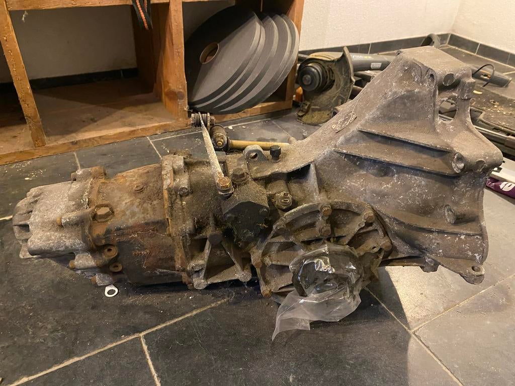 Versnellingsbak 5 versnellingen Porsche 924, Auto-onderdelen, Ophalen, Gebruikt, Porsche