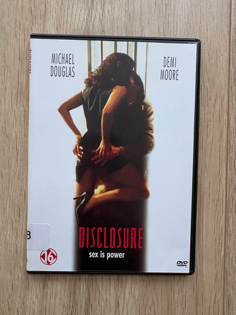 Disclosure DVD - Michael Douglas & Demi Moore, Vanaf 16 jaar, Ophalen of Verzenden, Drama