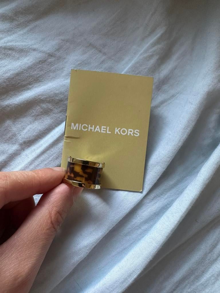 Michael Kors ring maat 6, Nieuw, Kleiner dan 17, Dame, Goud