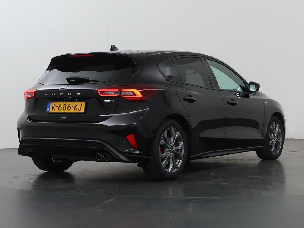 Ford Focus 1.0 EcoBoost Hybrid ST Line Style | Winterpakket, Gebruikt, Zwart, Bedrijf, Handgeschakeld