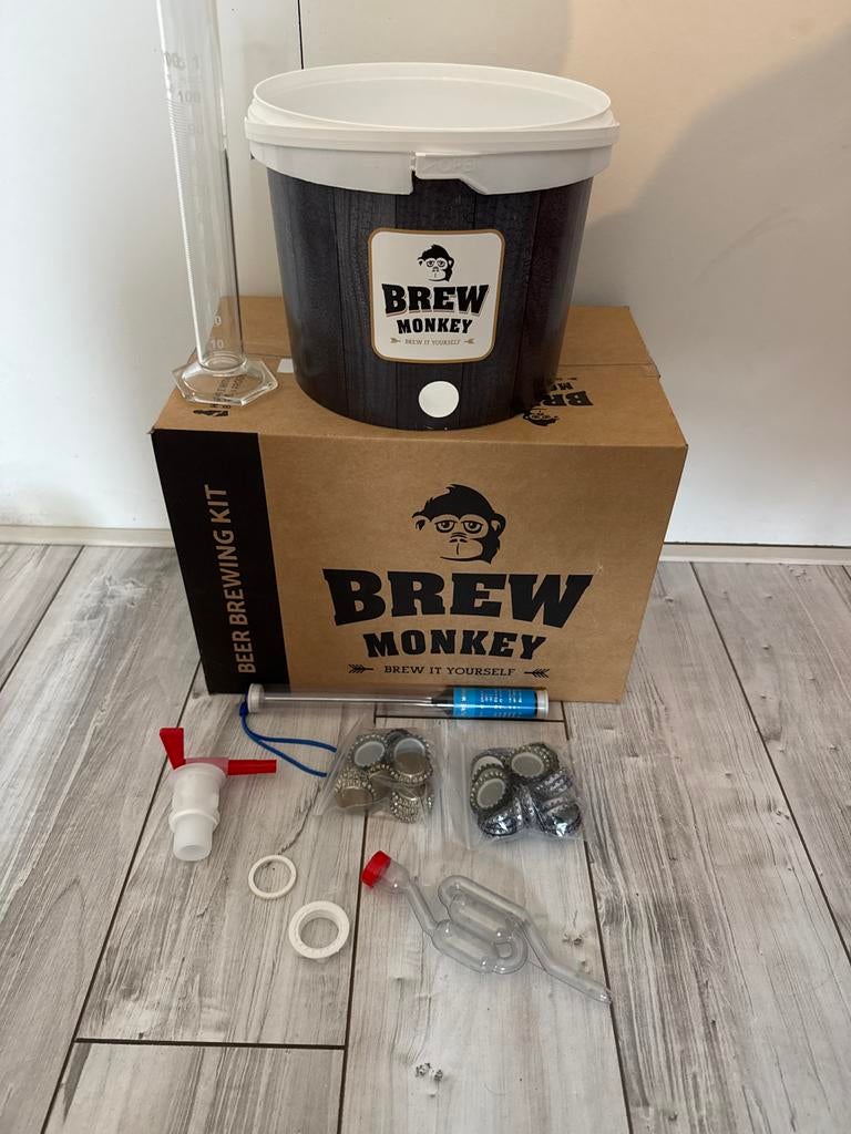 Brew Monkey Bierbrouw Pakket en Losse Spullen, Ophalen of Verzenden, Zo goed als nieuw