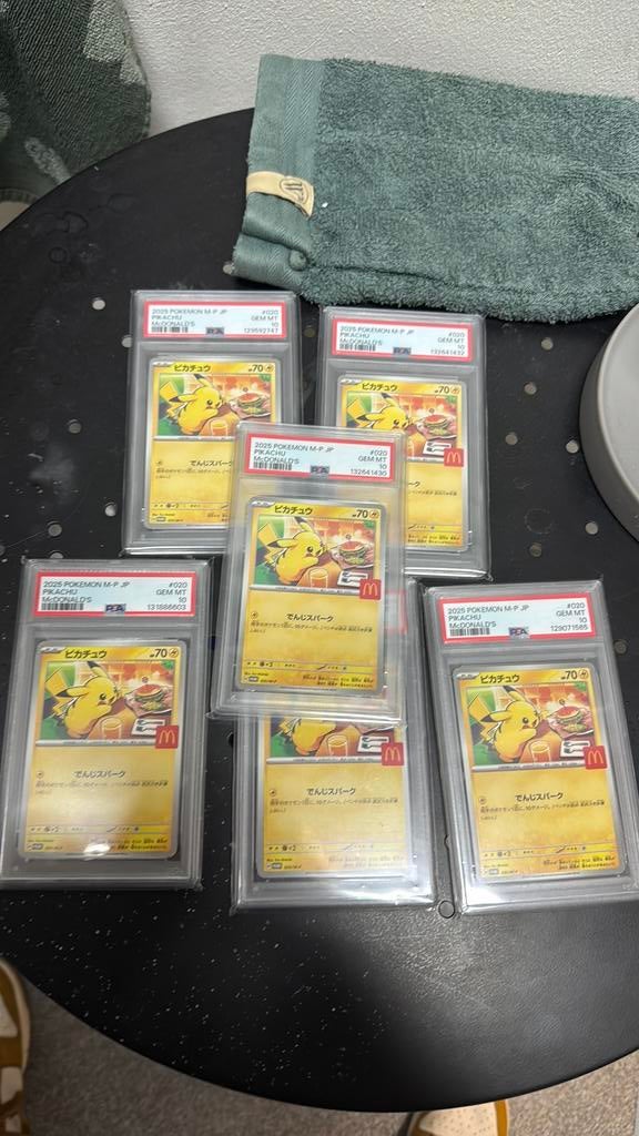 Pikachu mcdonalds psa 10, Ophalen, Zo goed als nieuw