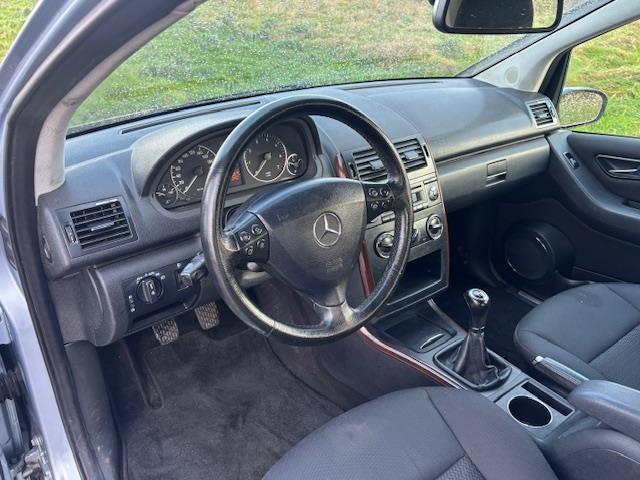 Mercedes-Benz A-klasse 150 Elegance 5-Drs Airco El. pakket A, Voorwielaandrijving, Stof, Zwart, Blauw