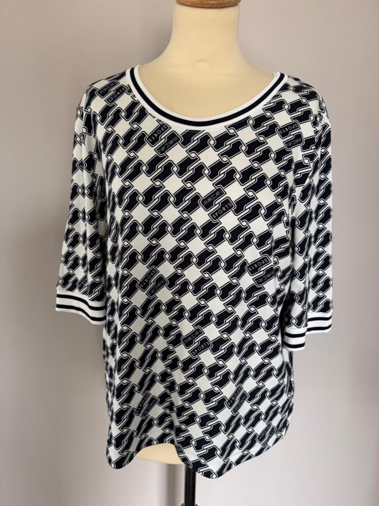 Mooi shirt van MARCCAIN (5=42), Wit, Maat 42/44 (L), DC, Zo goed als nieuw