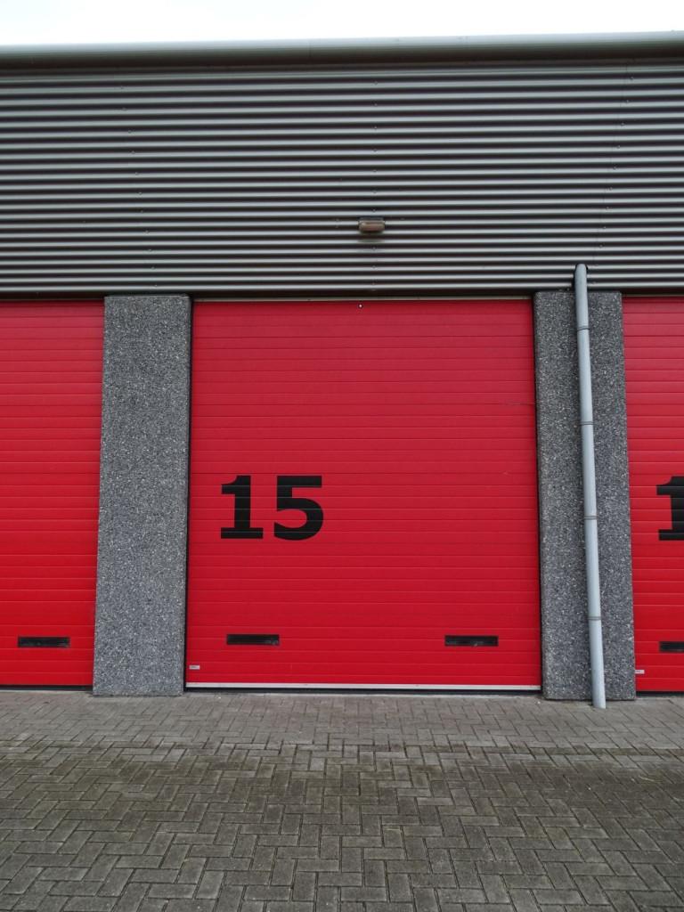 Opslag en/of hobby ruimte te huur 34 m² + 8 m² zolder, 42 m², Huur, Bedrijfsruimte