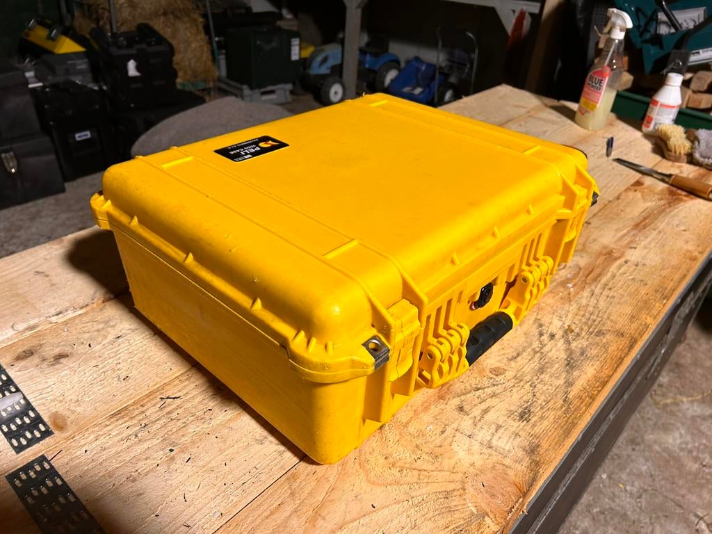 Peli 1550 handkoffer, zeer netjes, gratis thuisbezorgd!, Ophalen of Verzenden, Zo goed als nieuw, Minder dan 50 cm