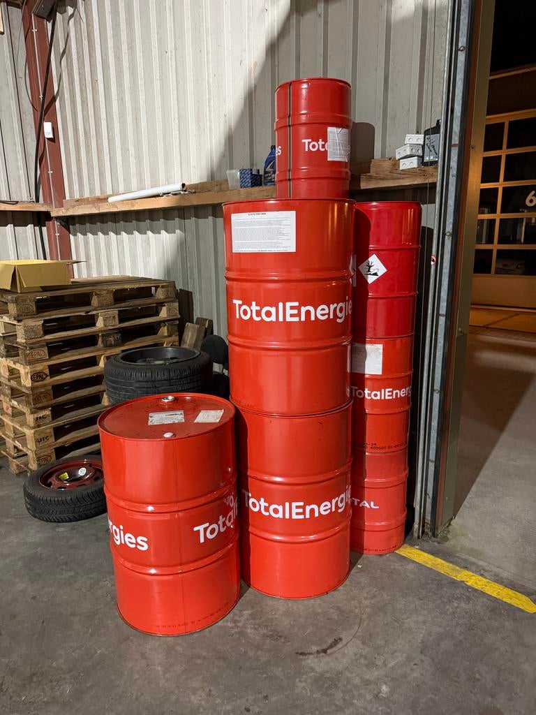 Lege vaten 60/200L €5,- per klein vat ~ €15,- per groot vat, Tuin en Terras, Ophalen