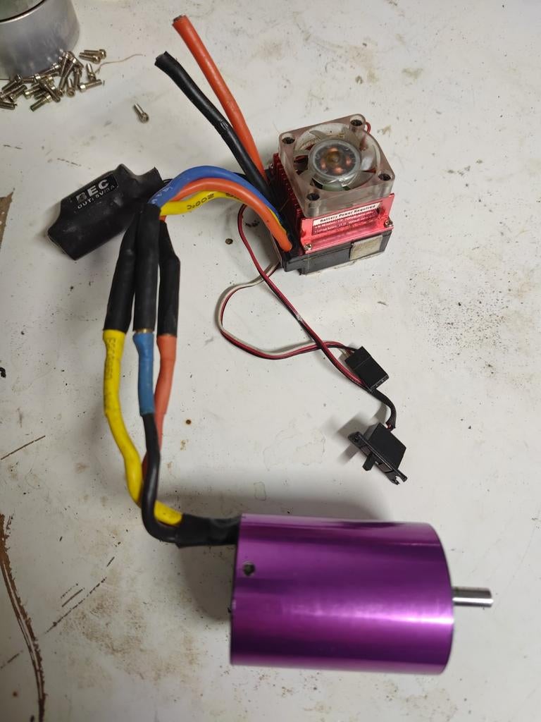 RC motor en ESC set, Ophalen