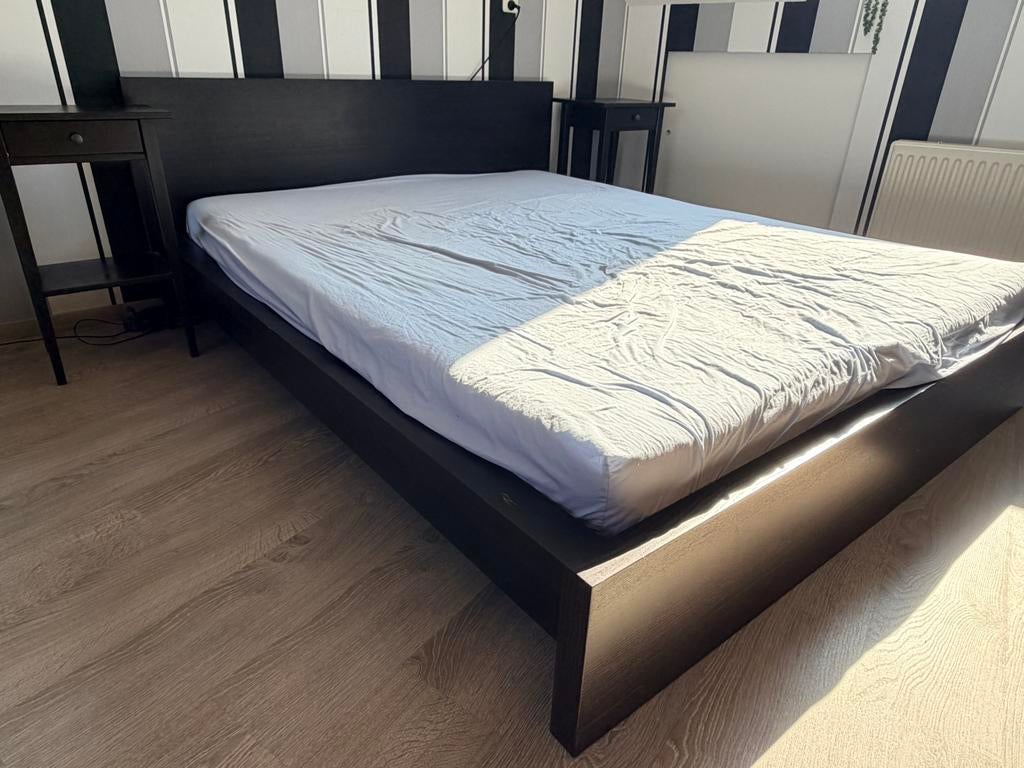 2 persoons bed met nachtkastjes 160x200 zwart, Huis en Inrichting, Slaapkamer | Bedden, Ophalen, Zwart, Tweepersoons, Zo goed als nieuw