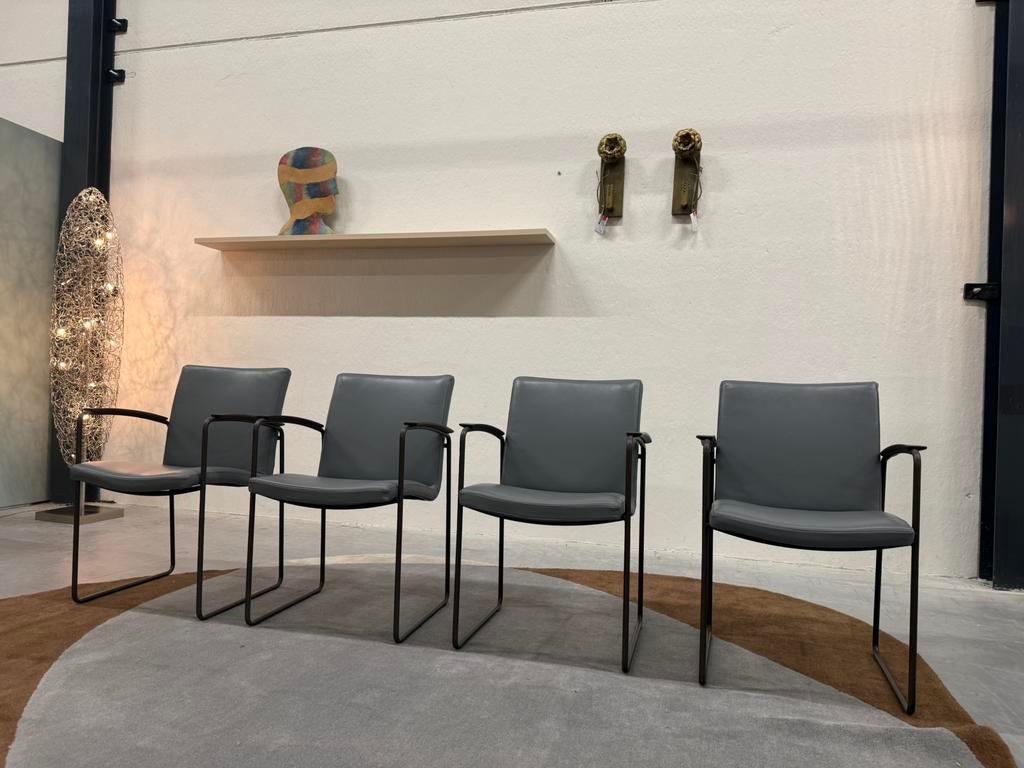 6 Nieuw Leolux Talos eetkamerstoel Ceras Dew Design stoel