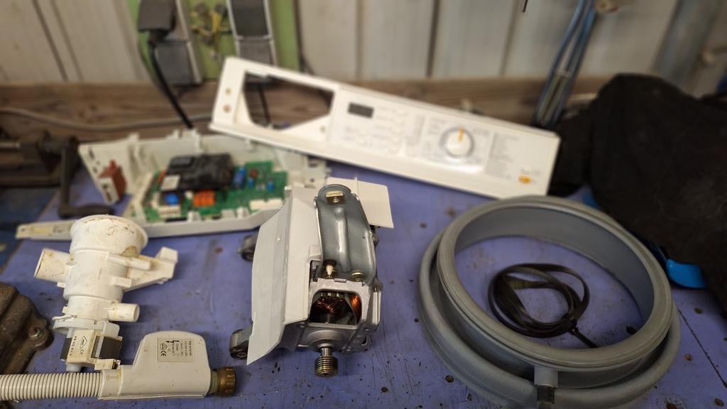 Onderdelen miele wasmachine, Ophalen of Verzenden, 1200 tot 1600 toeren, 85 tot 90 cm