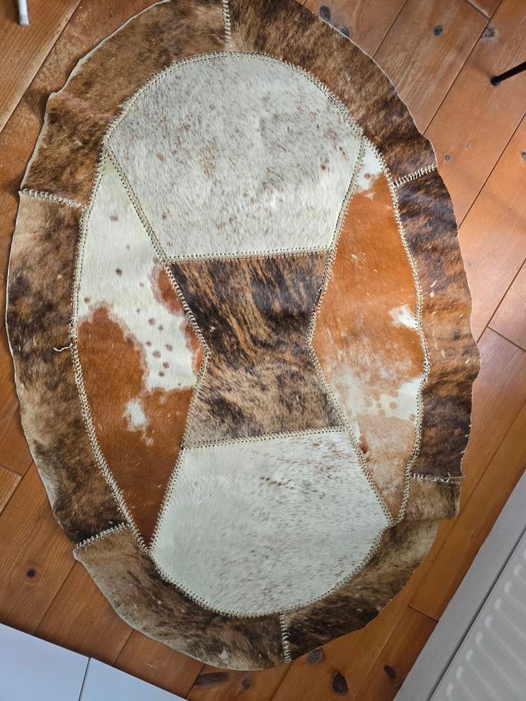 Dierenhuid vloerkleed handgemaakt, Antiek en Kunst, Ophalen of Verzenden