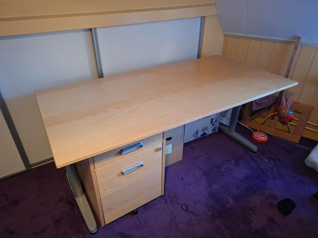 Ikea galant bureau 160x80 cm, in hoogte verstelbaar, Ophalen, Scandinavisch, In hoogte verstelbaar, Zo goed als nieuw