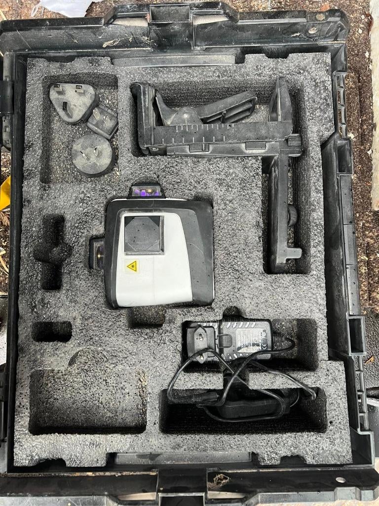 Laserliner, Ophalen, Zo goed als nieuw, Afstand