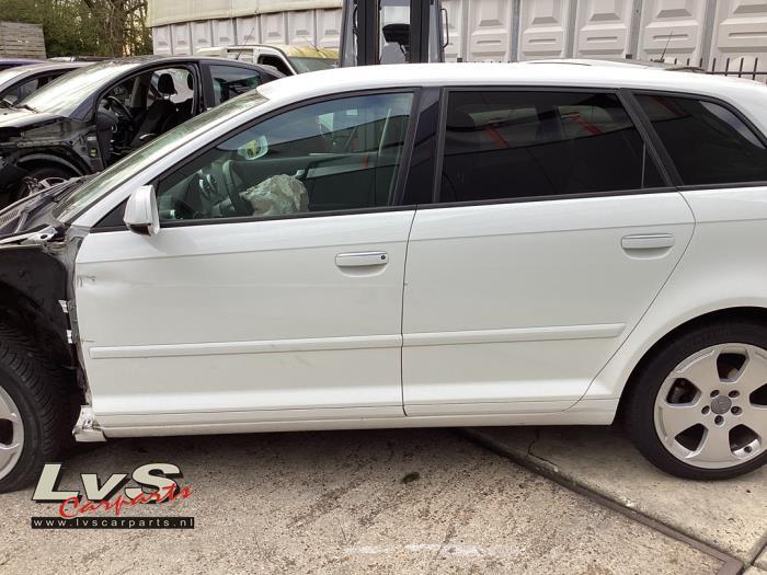 Portier 4Deurs links-achter van een Audi A3 (T9), Auto-onderdelen, Carrosserie en Plaatwerk, Gebruikt, -, Deur, -