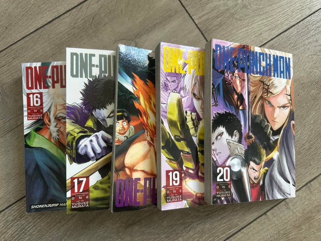 One Punch Man - English, Boeken, Strips | Comics, Ophalen, Zo goed als nieuw, Japan (Manga), Meerdere comics