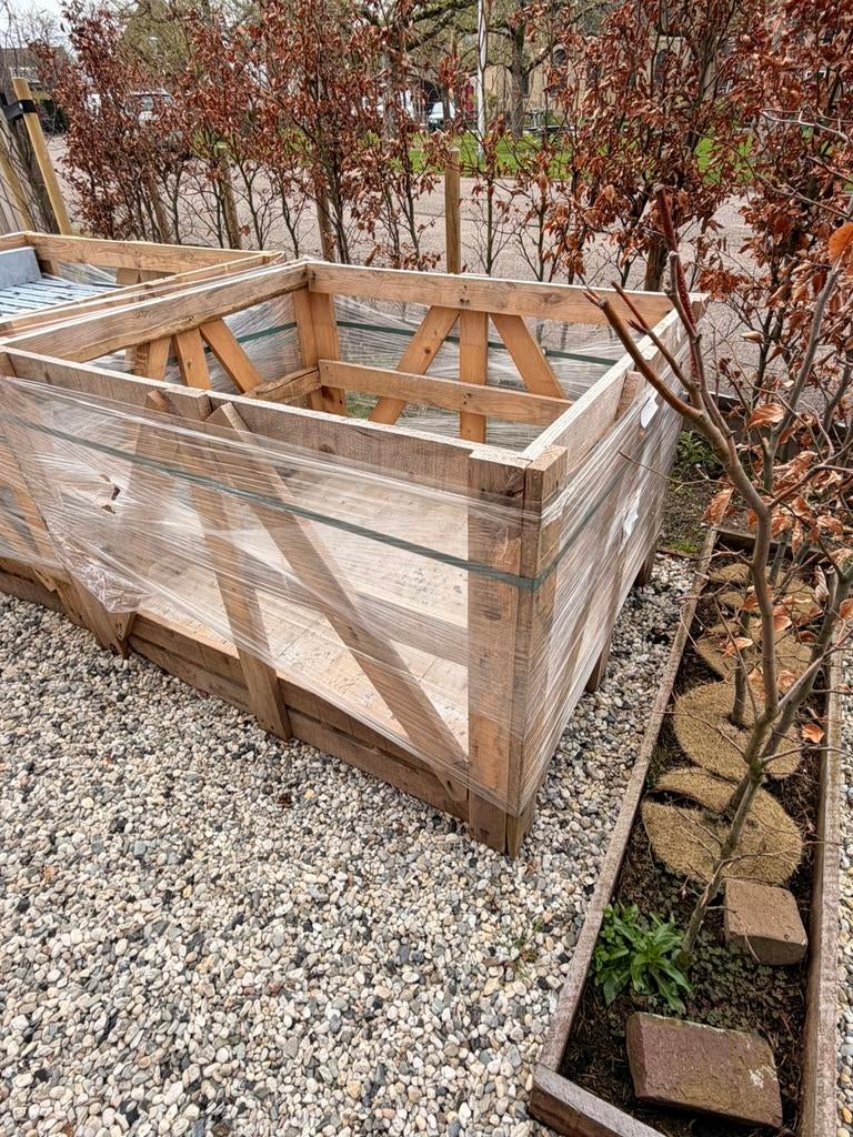 Pallet verhoogd / stenenpallet / export krat gratis, Doe-het-zelf en Verbouw, Hout en Planken, Ophalen, Zo goed als nieuw, 50 mm of meer