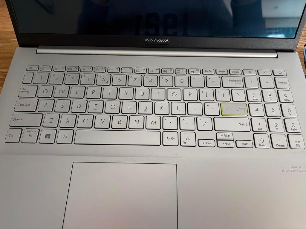 Asus VivoBook Intel i5, 15" OLED scherm, 16GB RAM, 512GB HD, Computers en Software, Windows Laptops, Gebruikt, 15 inch, SSD, 2 tot 3 Ghz