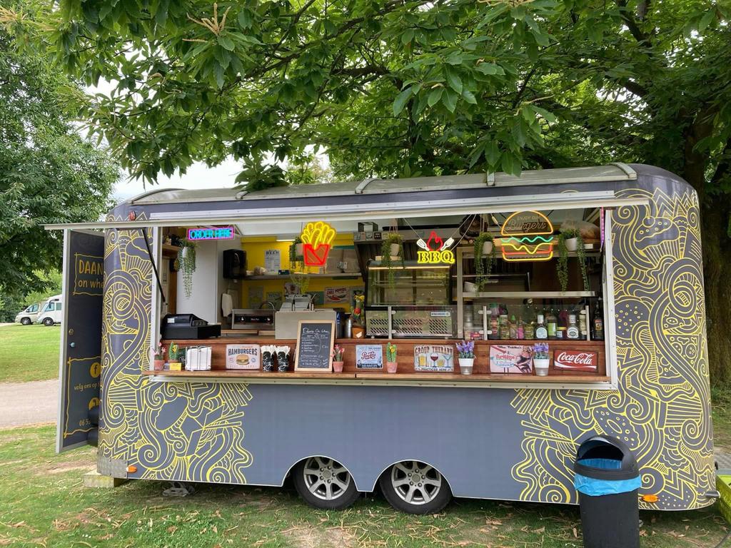 Foodtruck met veel mogelijkheden en lopende opdrachten, Ophalen of Verzenden, Gebruikt, Fornuis, Frituur en Grillen