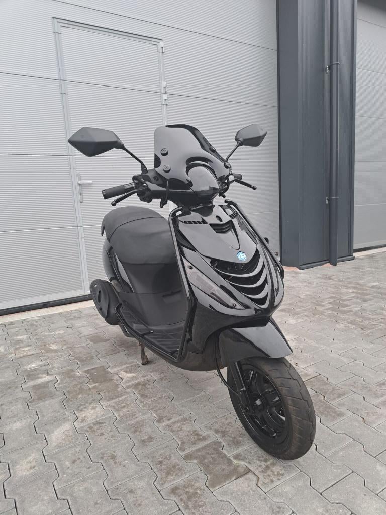 Piaggio Zip 4T Scooter Glans Zwart FULL OPTION (BROM), Maximaal 45 km/u, N.V.T., Zip, Zo goed als nieuw