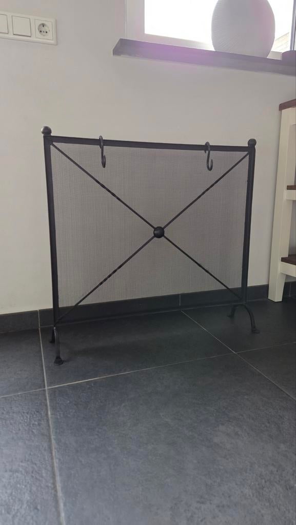 Haardscherm / vonkenscherm van metaal – decoratief, Ophalen of Verzenden, Vrijstaande haard, Houthaard