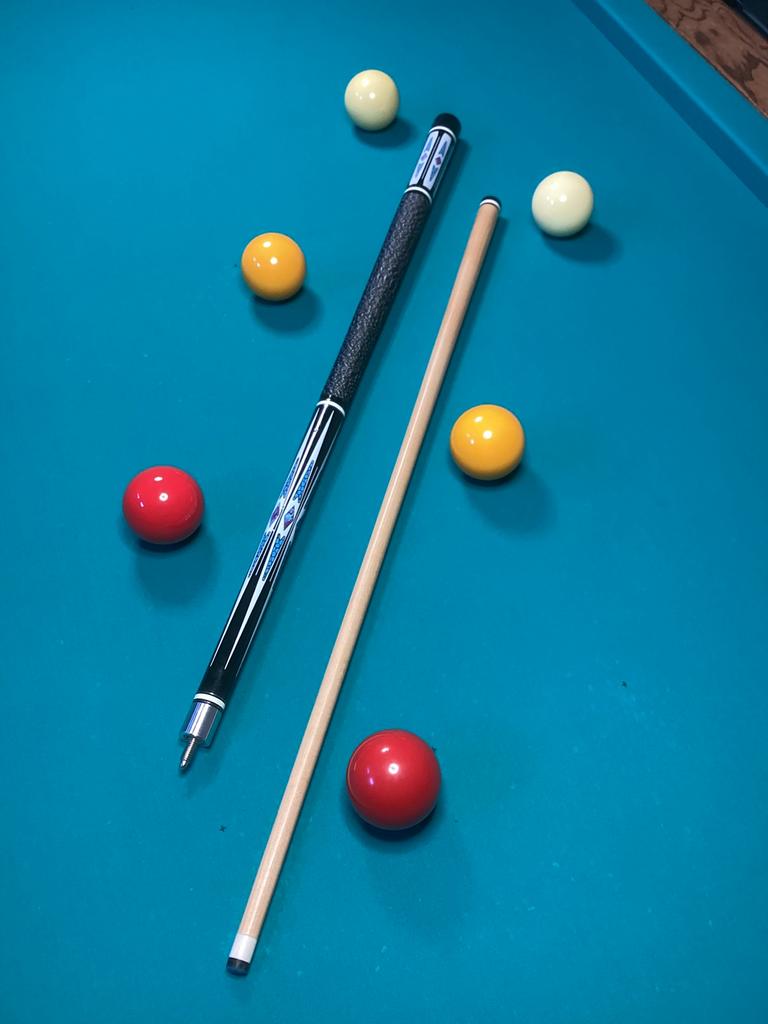 Te koop: biljart keu, Ophalen, Nieuw, Keu of Ballen