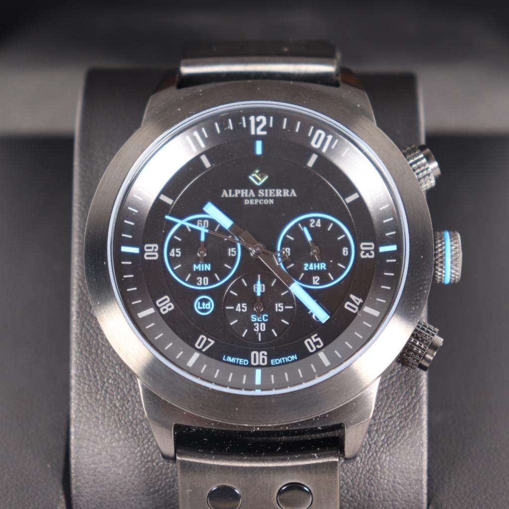 Alpha Sierra Defcon horloge  -  A Grade, Alpha Sierra, Gebruikt, https://alphasierrawatches.com/pages/contact, Nobelstraat 31, 3846 CE Harderwijk