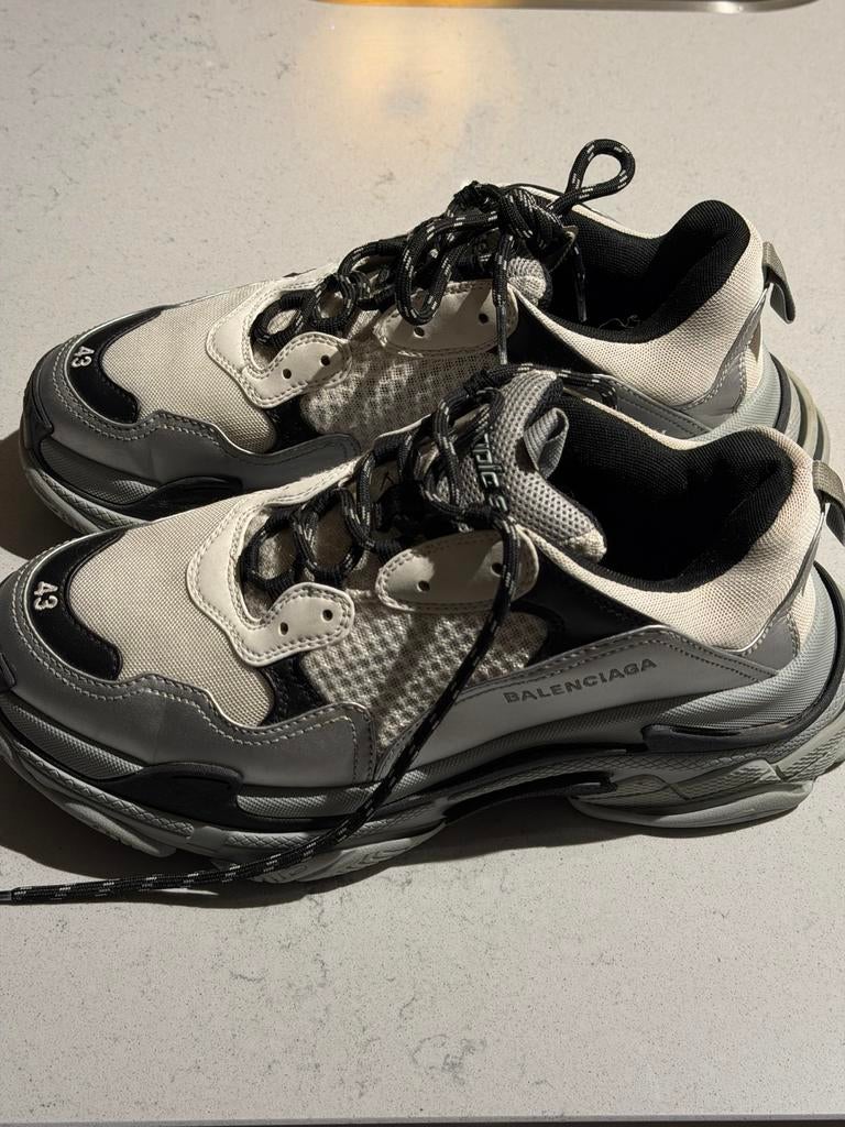Balenciaga sneakers maat 43, Ophalen of Verzenden, Gedragen, Overige kleuren, Sneakers of Gympen