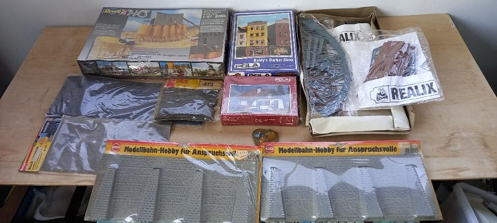 Diverse gebouwen, Overige merken, Gelijkstroom of Wisselstroom, Brug, Tunnel of Gebouw, Nieuw