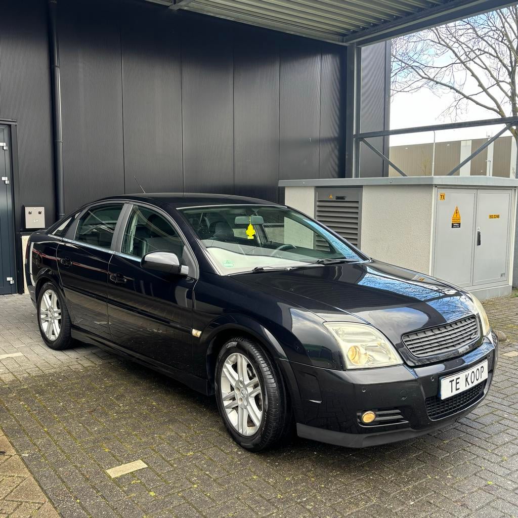 Opel Vectra 2.2 16V GTS 2005 Zwart, Zwart, 715 kg, Origineel Nederlands, Particulier