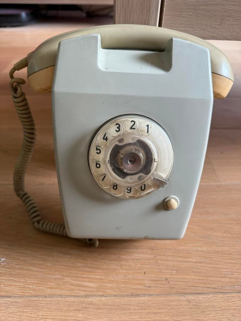 Vintage PTT W65 Telefoon met Draaischijf - Klassiek Model, Ophalen of Verzenden, Gebruikt, 1 handset