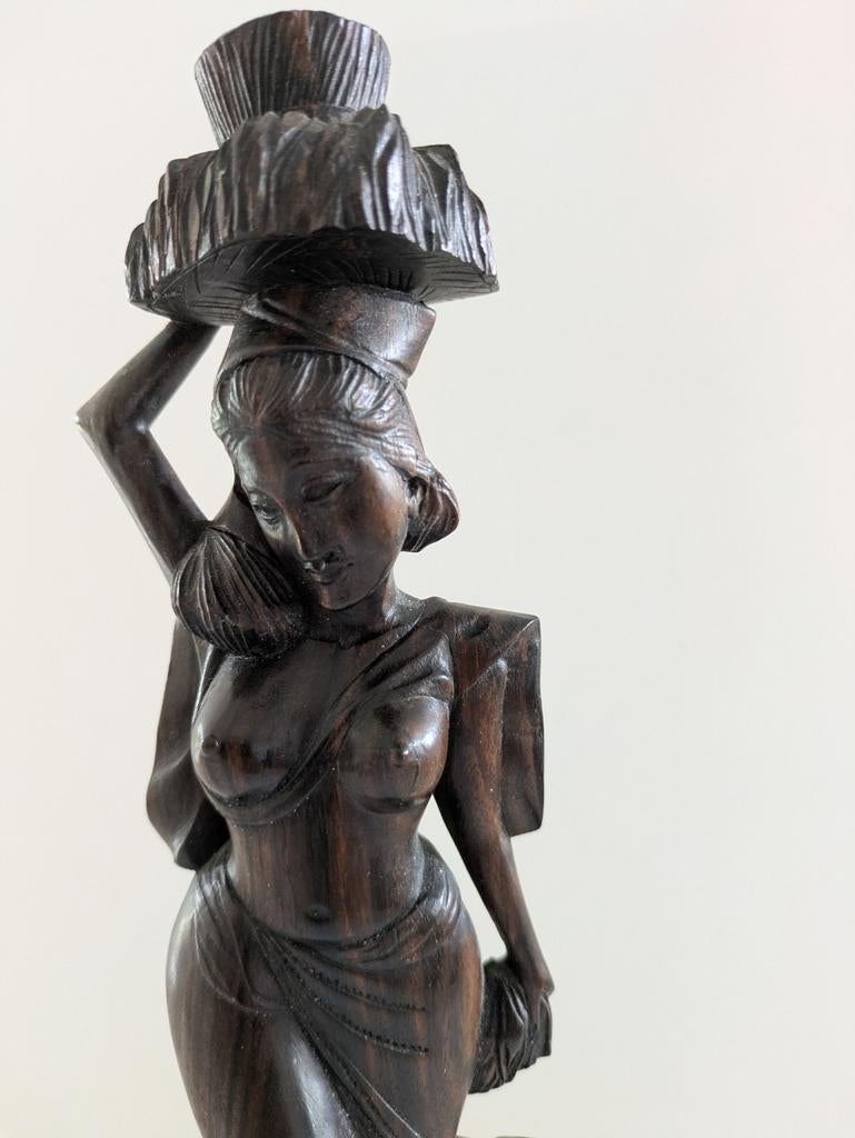 Beeld - Balinese vrouw
Houtsnijwerk, hard hout
Indonesië, Ophalen of Verzenden