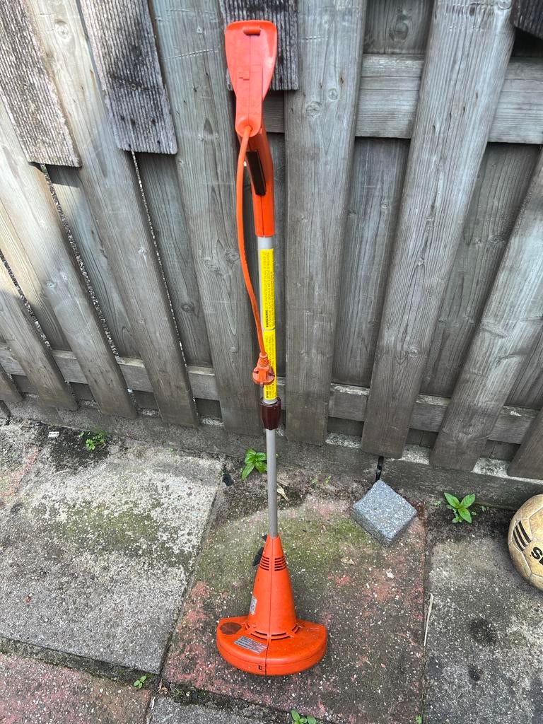 Flymo mini grastrimmer - Werkt perfect op 220V, Tuin en Terras, Grastrimmers, Ophalen, Gebruikt, 10 tot 30 cm, Elektrisch