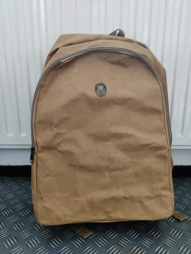 Rugtas/ laptoptas van oa gerecycled karton, Ophalen of Verzenden, Nieuw, Overige merken, 30 tot 45 cm