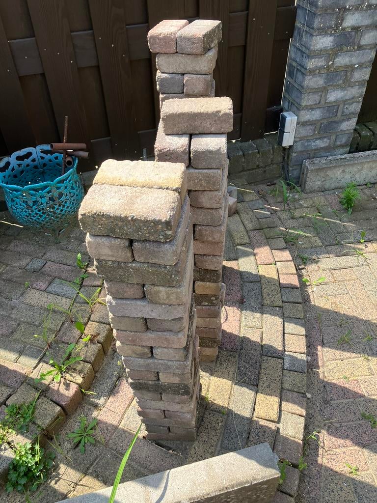 3 flinke stapels klinkers, Ophalen, Zo goed als nieuw, Beton, Klinkers