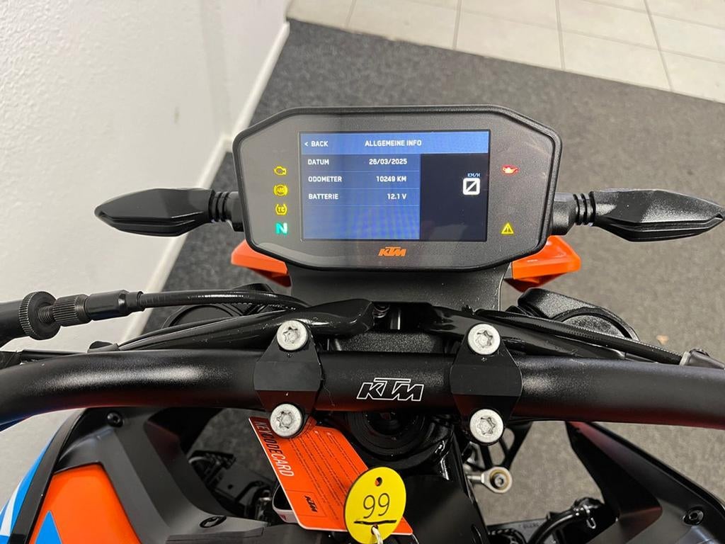 KTM DUKE 890 (bj 2021) - foto 2