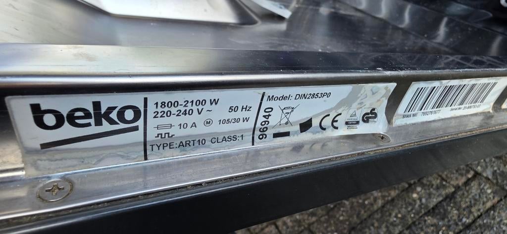 Moet weg. Beko DIN2853P0 Inbouw Vaatwasser, Witgoed en Apparatuur, Gebruikt, Energieklasse A of zuiniger, 60 cm of meer, Minder dan 10 liter