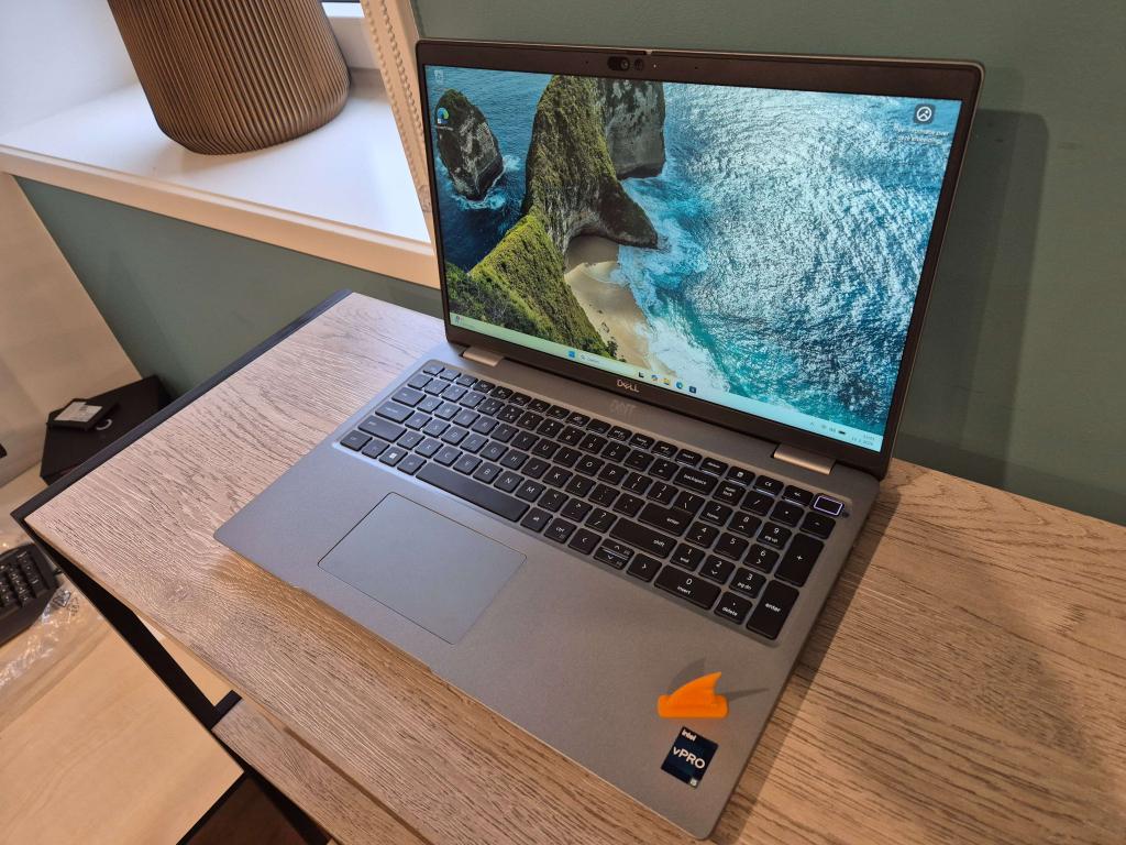 Dell Latitude 5540 | i5 1345U, 32GB DDR4, 1TB NVME, 15" FHD, Niet ingevuld, 1345U, Niet ingevuld, Niet ingevuld