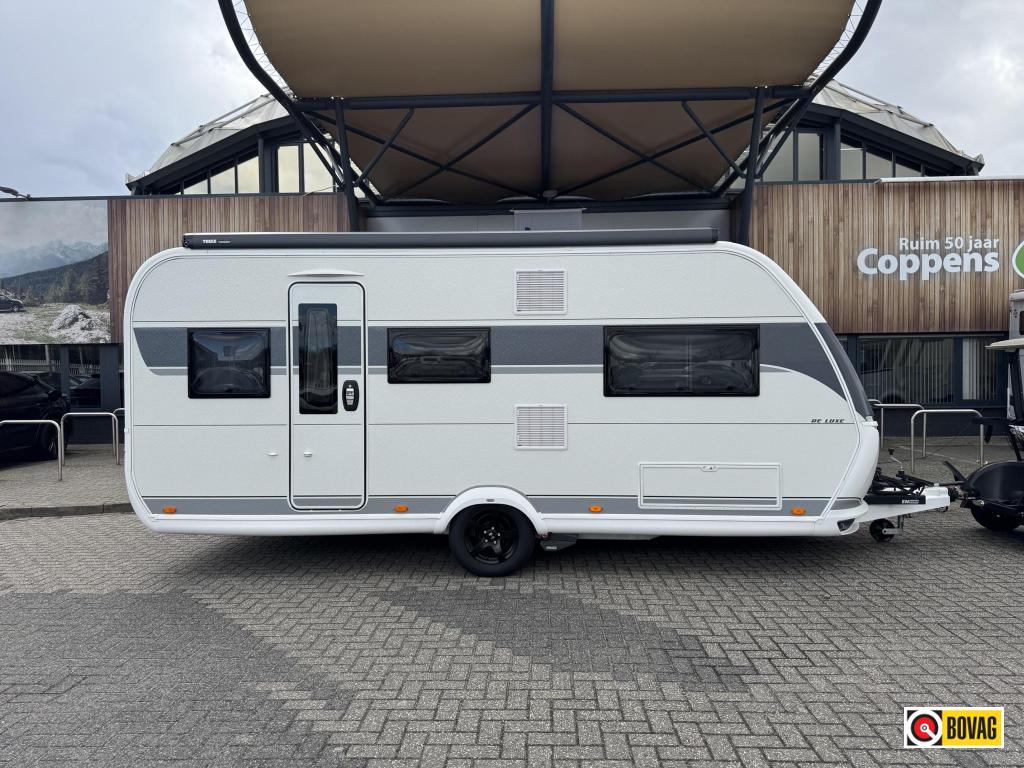 Hobby De Luxe 495 UL 2025 Mover,Airco,Luifel!!, Caravans en Kamperen, Caravans, Standaardzit, Hobby, Overige typen, Bedrijf