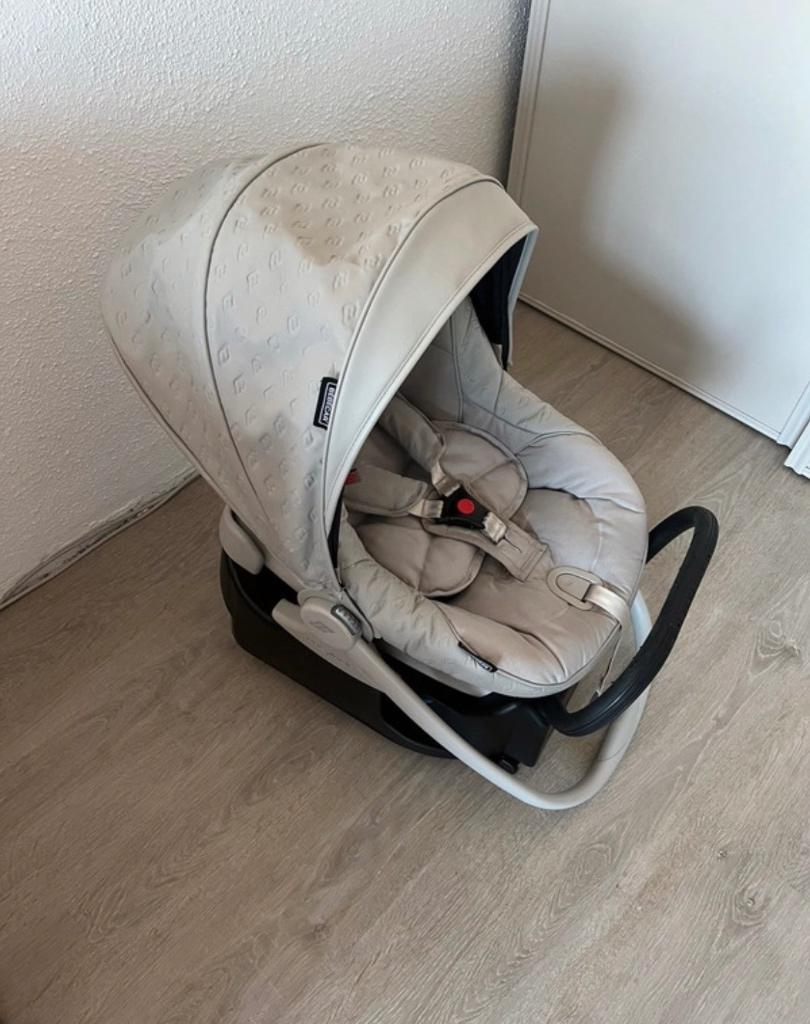 Bebecar kinderwagen, Kinderen en Baby's, Gebruikt, Verstelbare duwstang, Ophalen, Kinderwagen