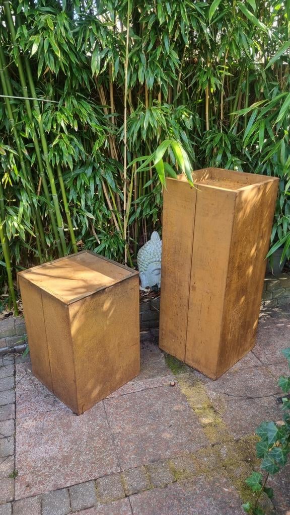 Set van 2 prachtige stalen sokkels - 100 cm en 60 cm hoog, Ophalen, Gebruikt