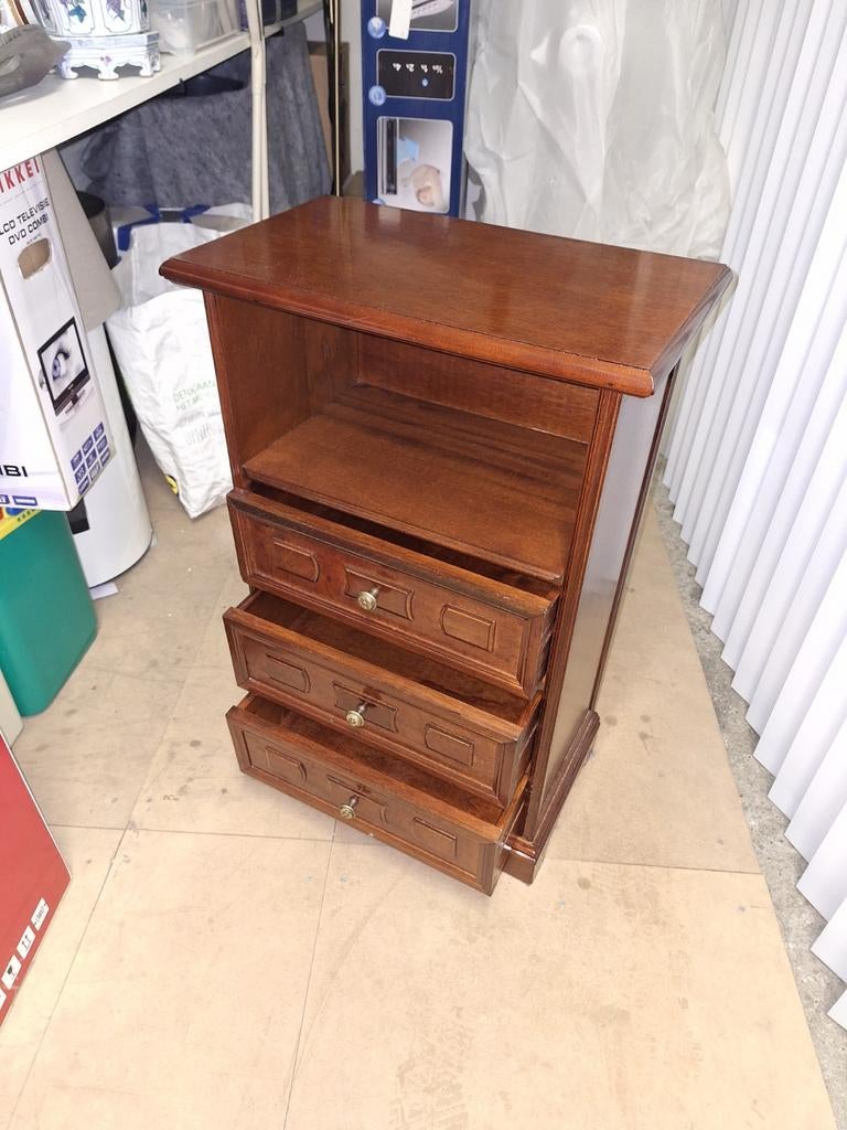 Telefoon/nachtkastje, 1 of 2 laden, Minder dan 100 cm, 25 tot 50 cm, 50 tot 100 cm