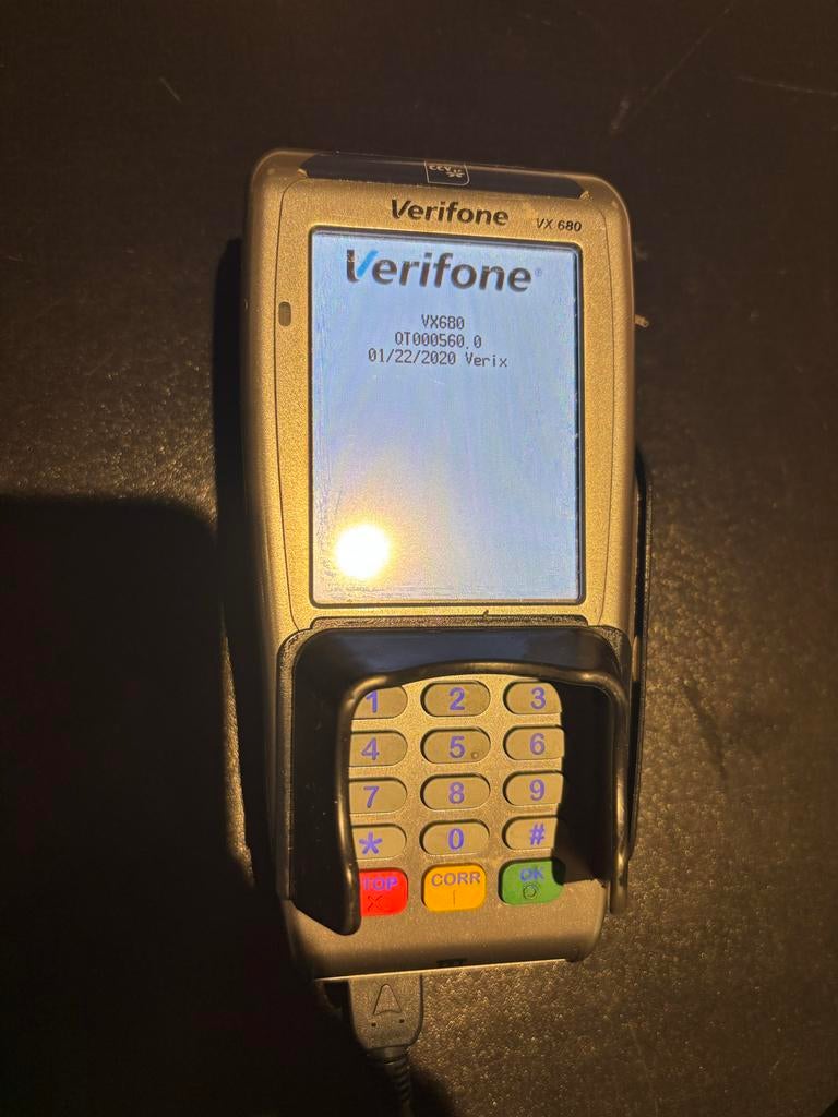 Verifone VX 680 Betaalautomaat + 30 Rollen, Verzamelen, Elektronische Apparatuur, Overige typen, Ophalen of Verzenden